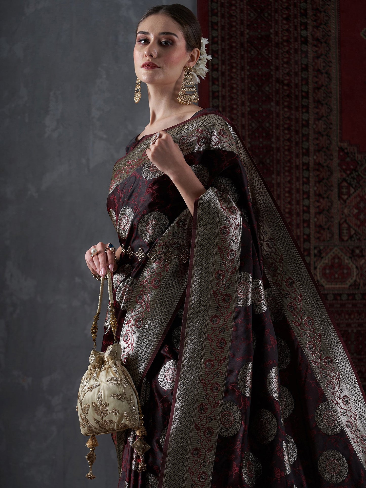 Get the best Saree shops near me
