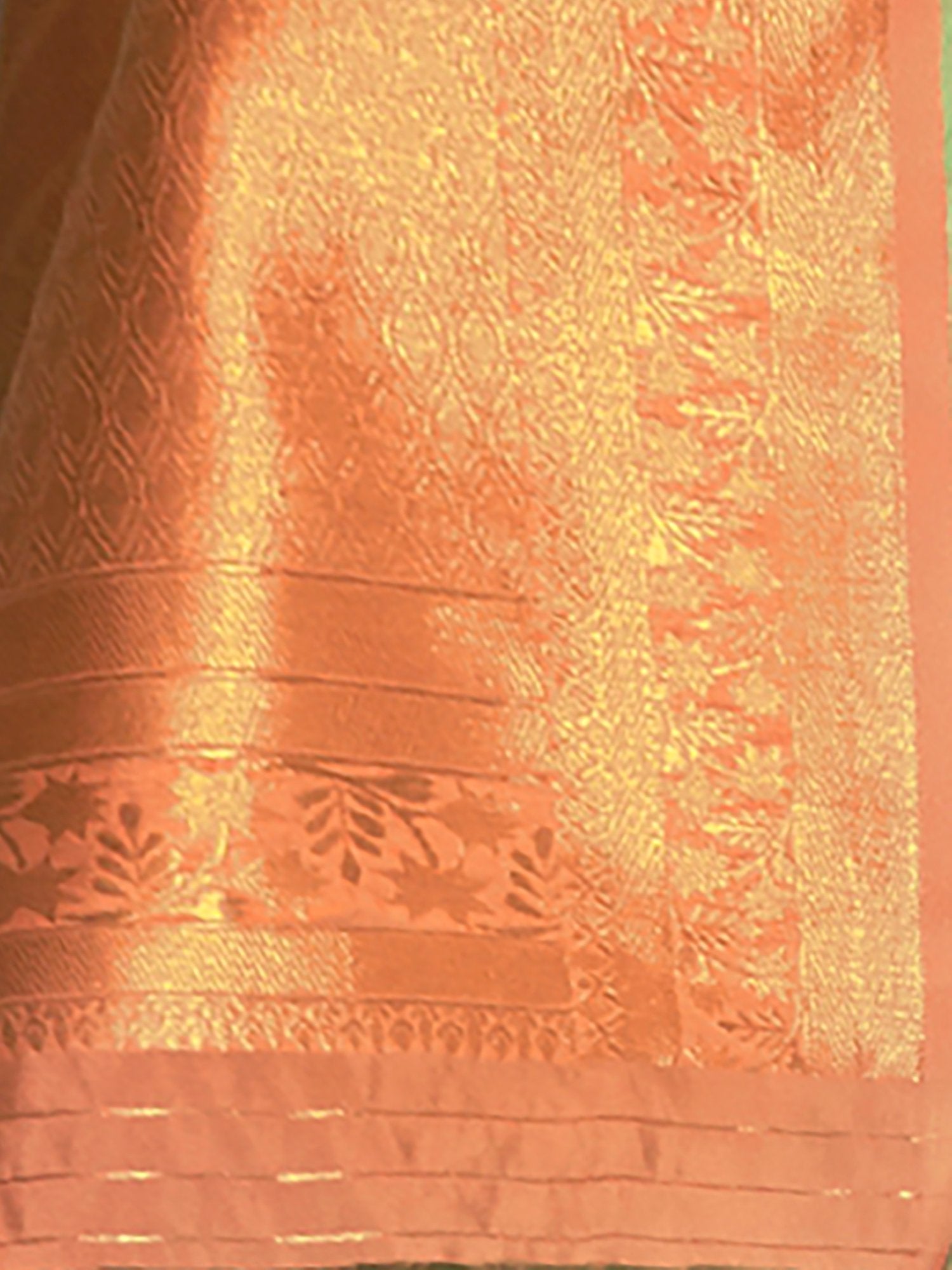 Get the best saree for women