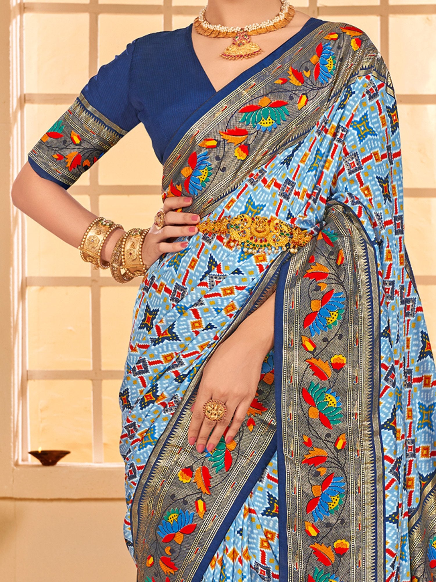 Get the best ready-to-wear saree