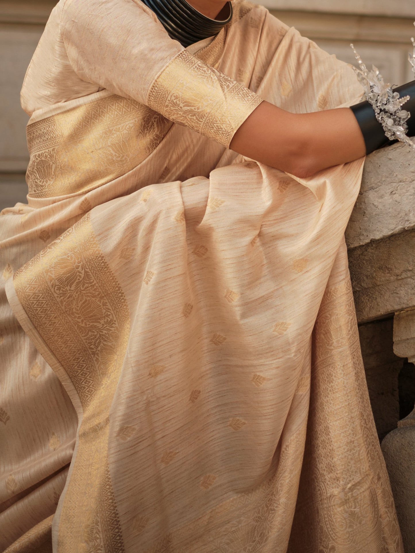 Get the best Banarasi saree