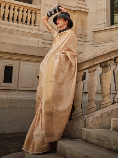 Get the best new saree design