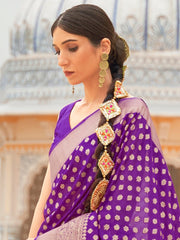Get the best ready-to-wear saree