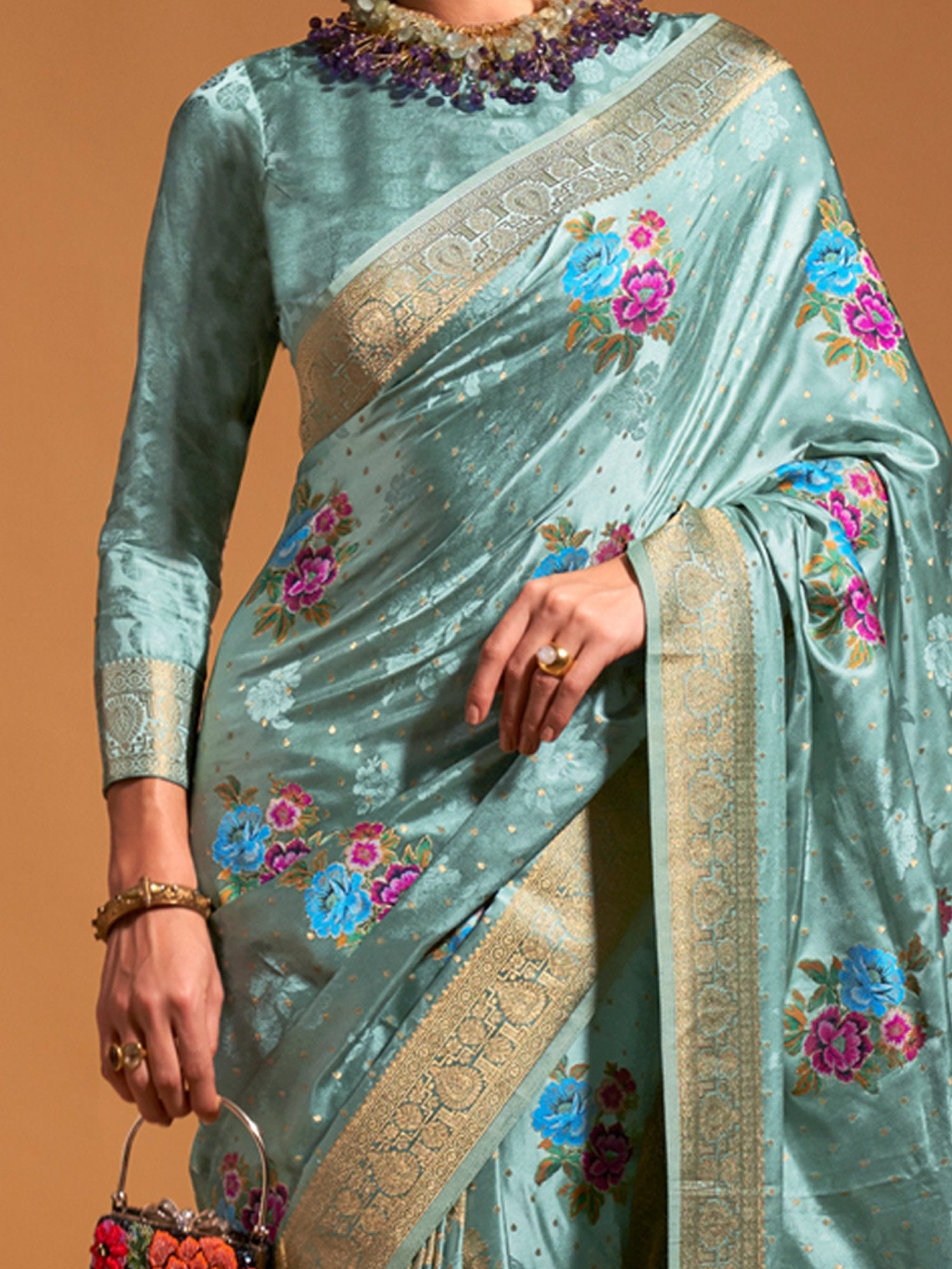 Get the best partywear saree