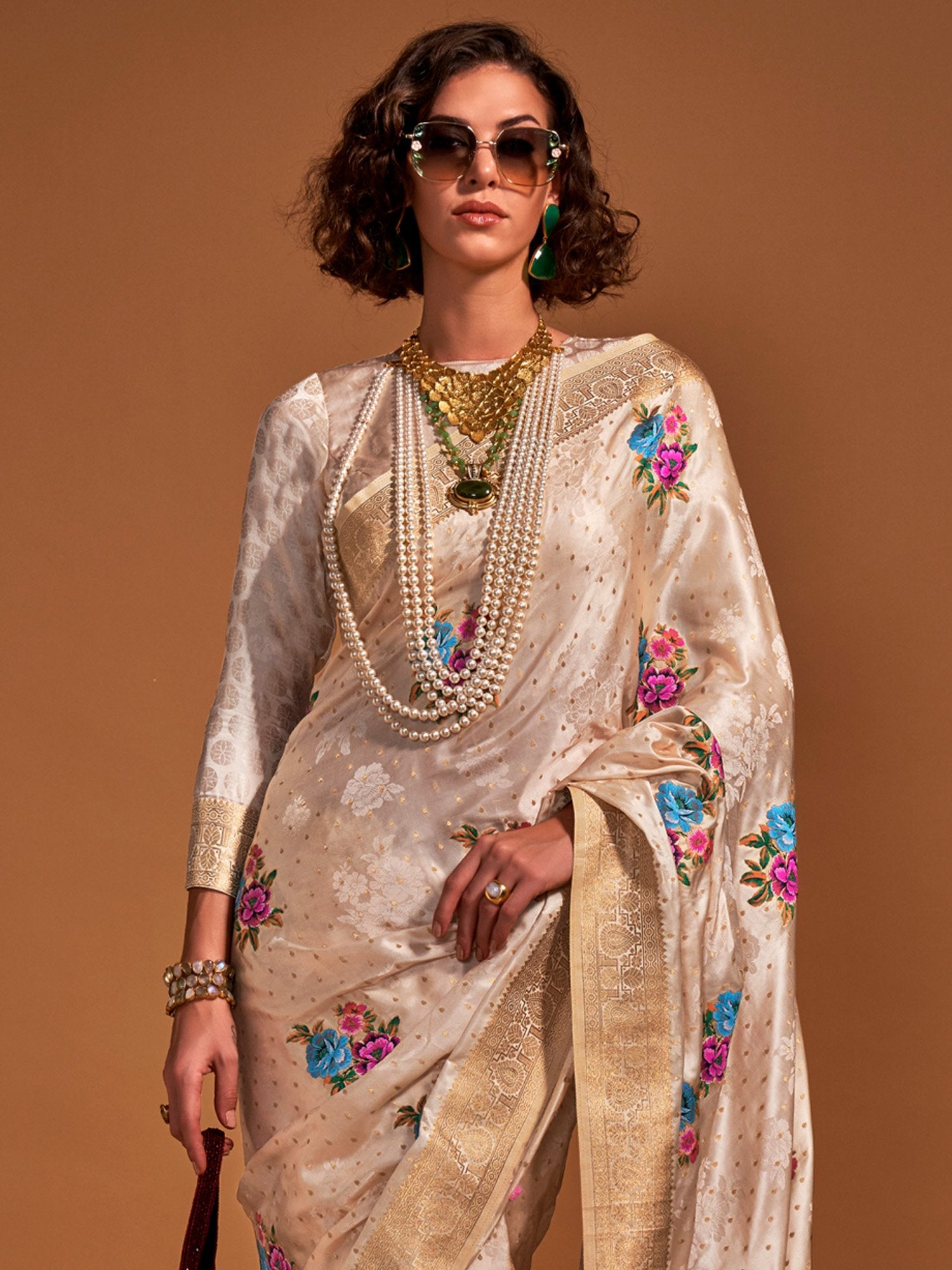 Get the best wedding sarees