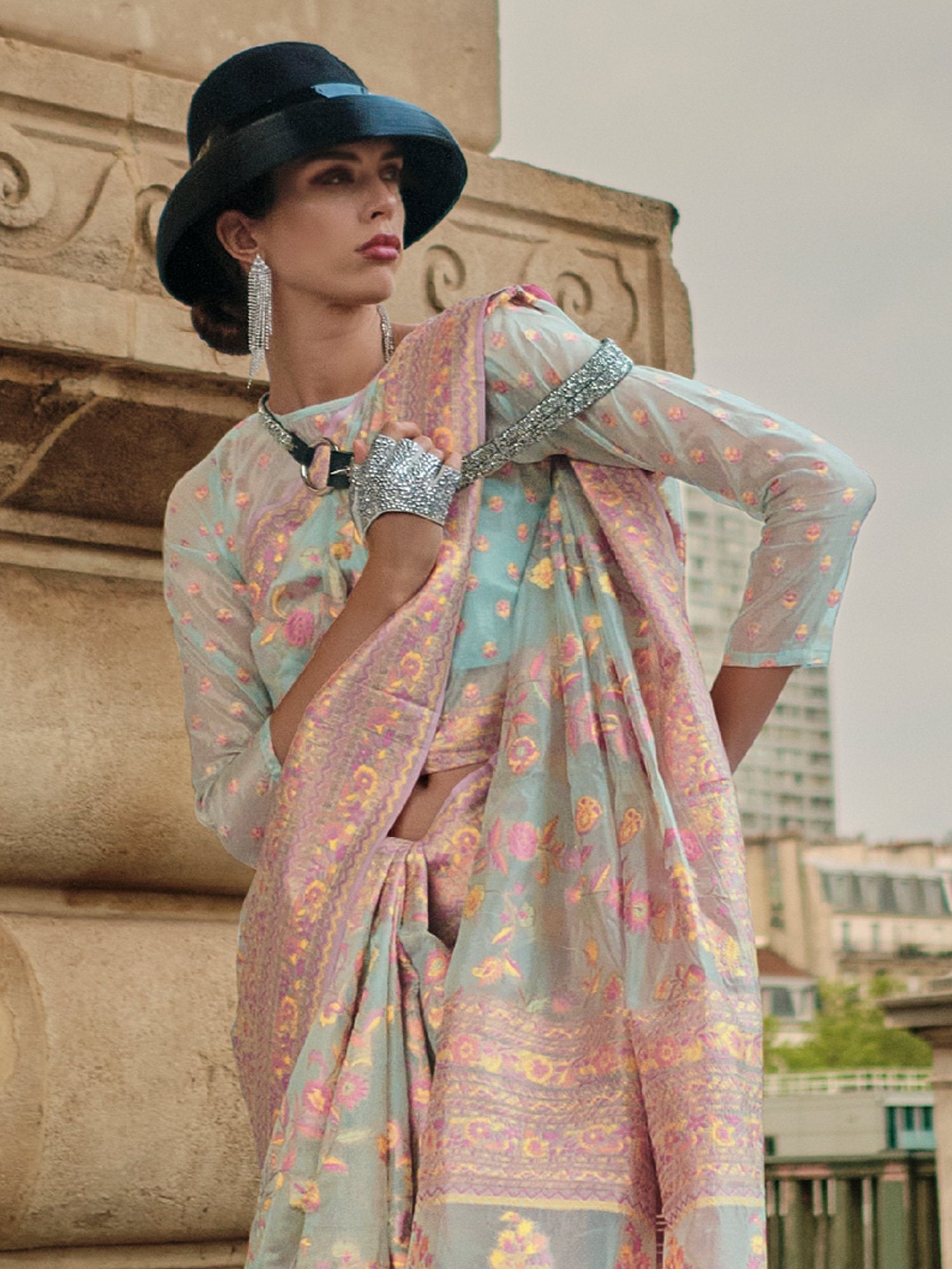 Get the best designer saree