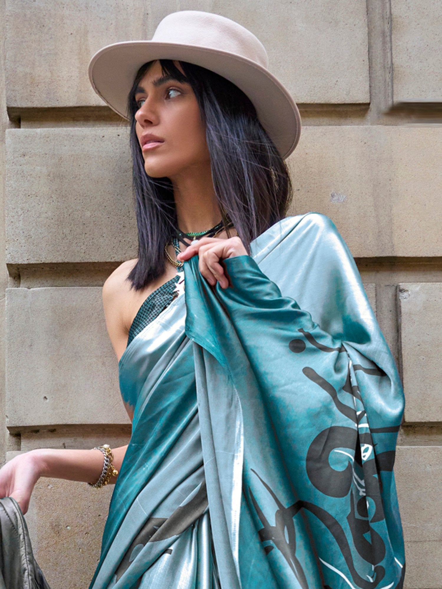 Get the best party wear suits