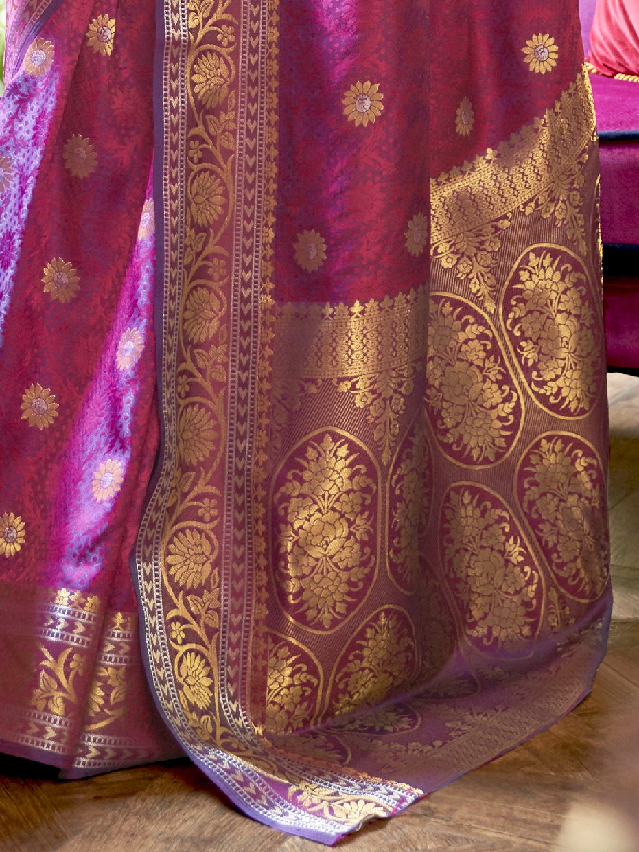 Get the best designer saree