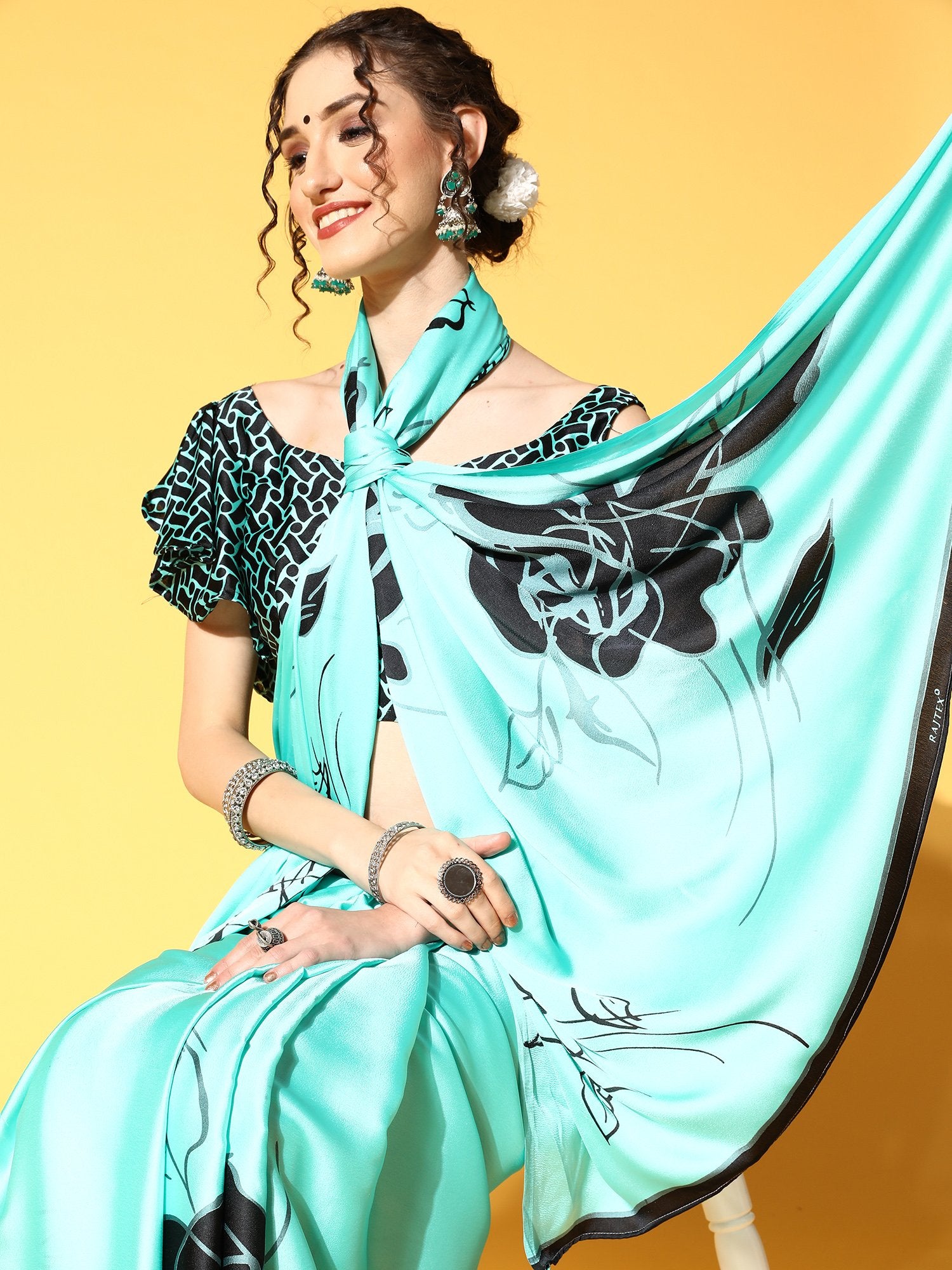 Get the best latest saree design