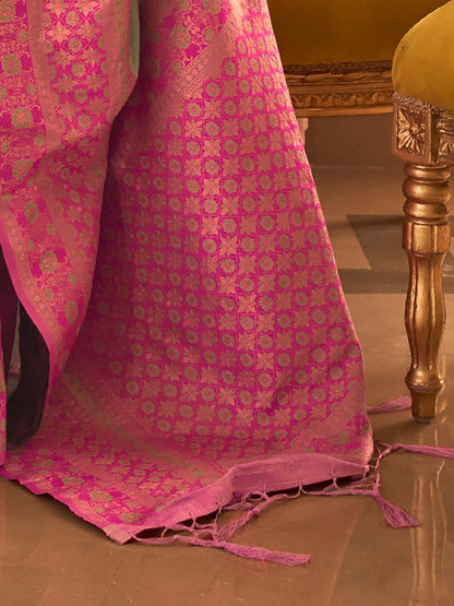 Get the best designer saree