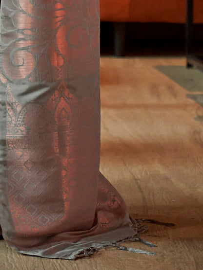 Grey Kanjeevaram Silk Blend Woven Saree