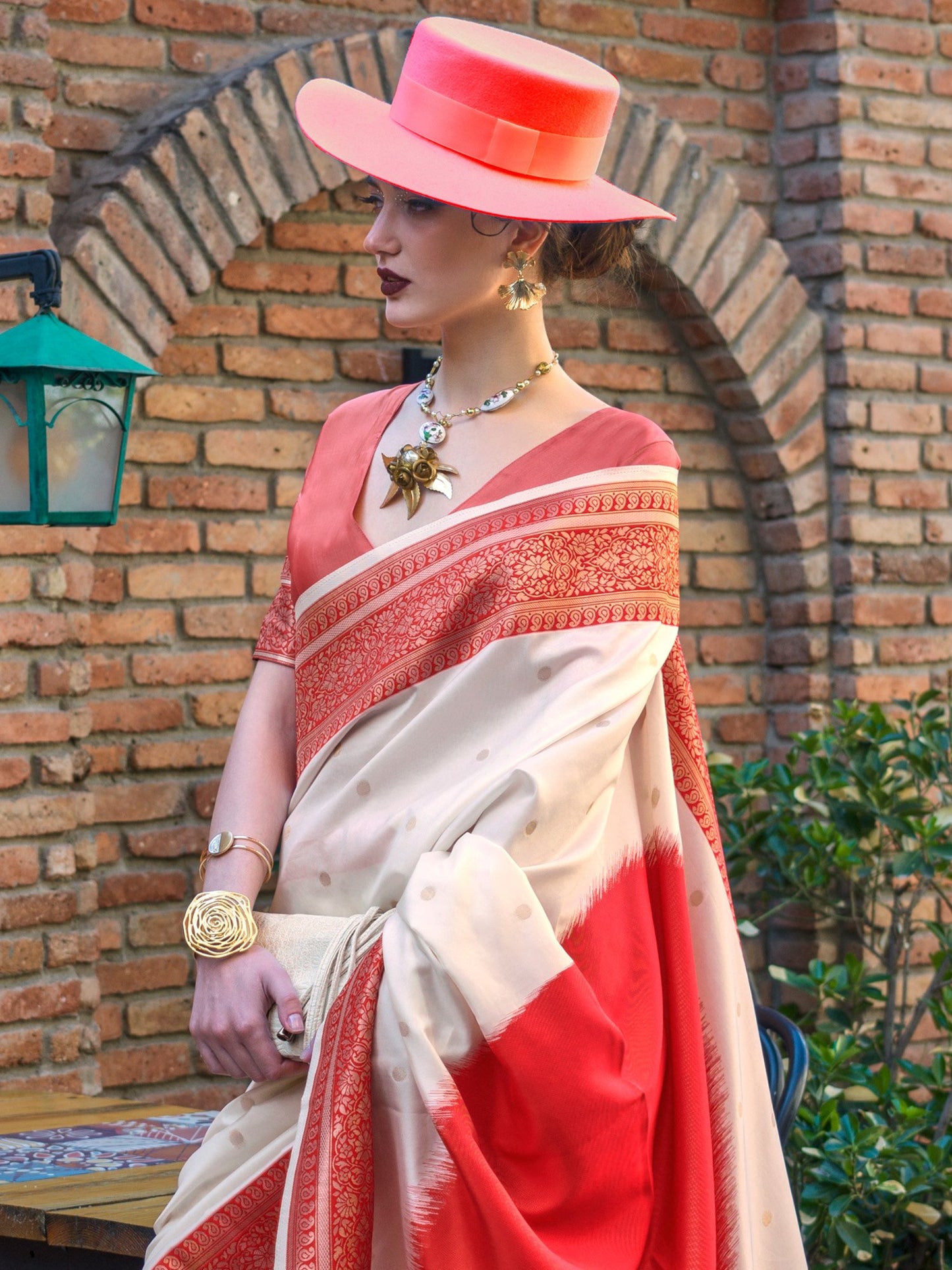 Get the best bridal saree