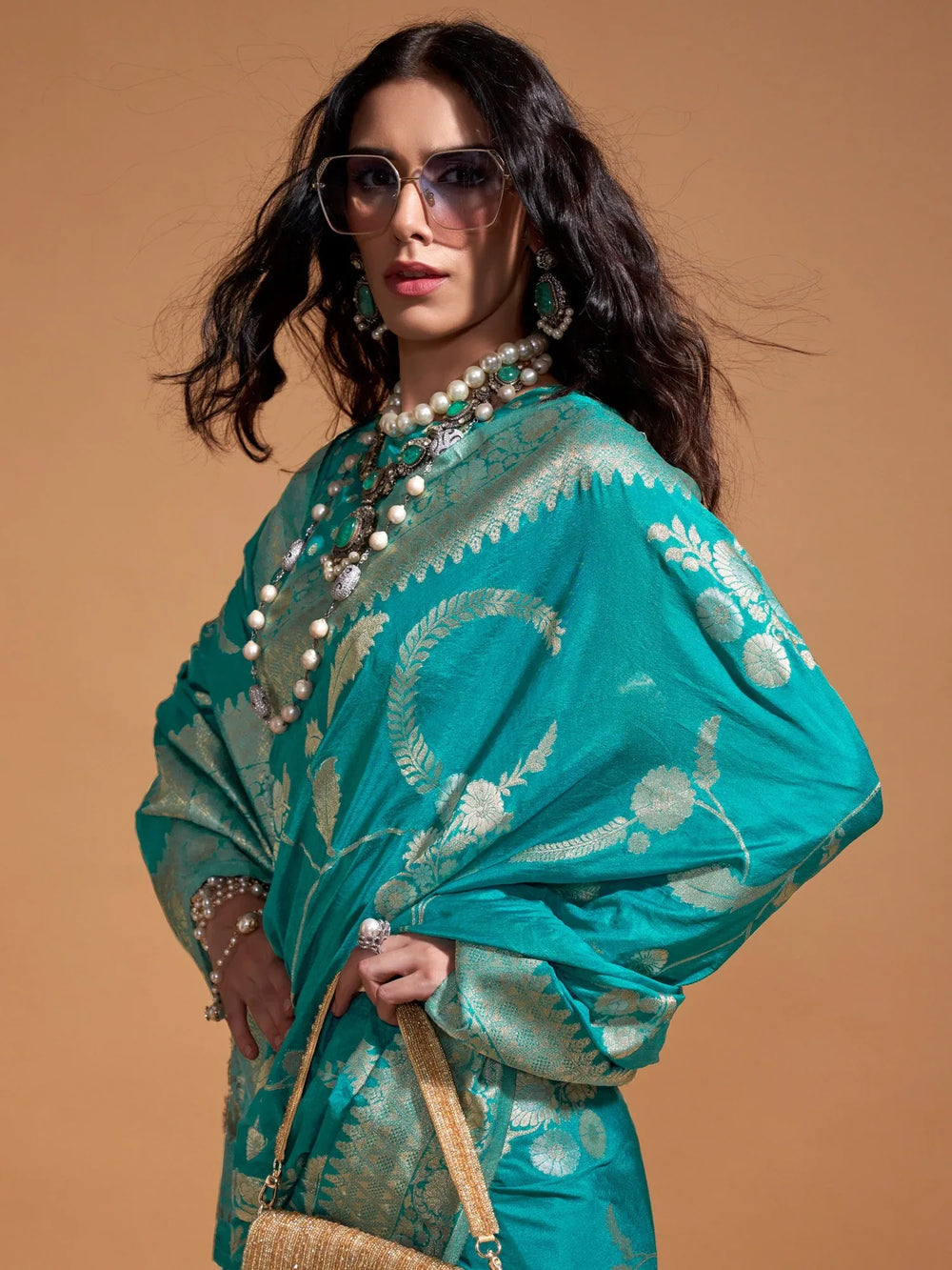 Get the best latest saree design