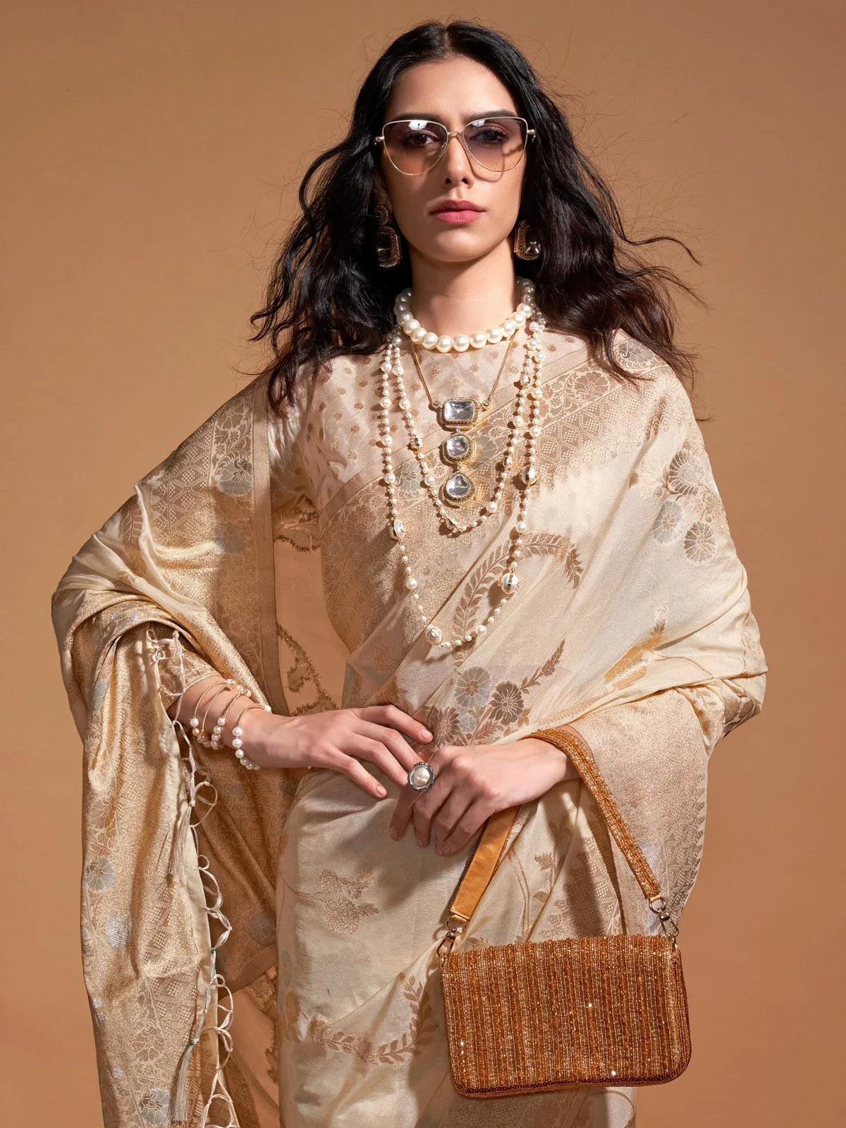 Get the best organza saree