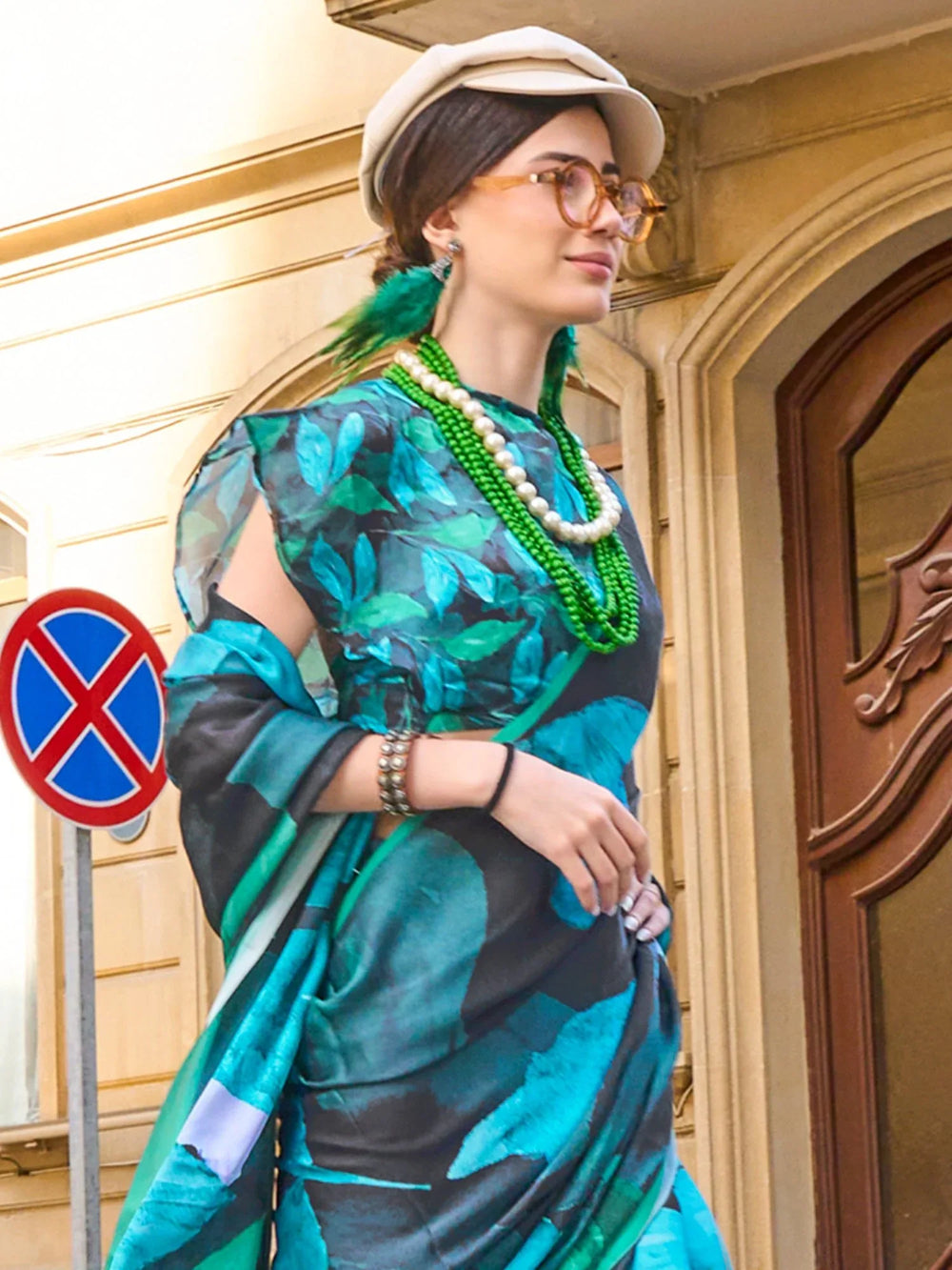 Get the best designer saree