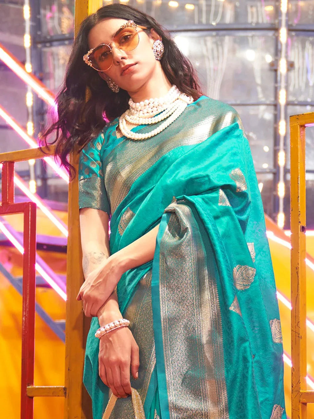 Light Banarasi Silk Blend Woven Saree - The Dori Store