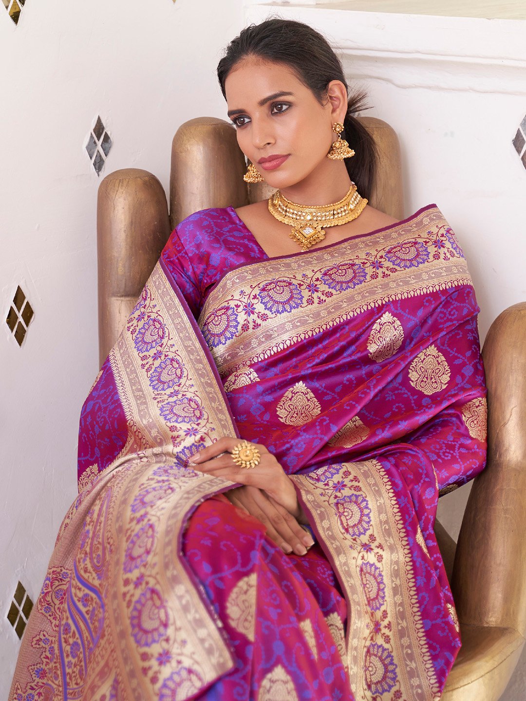 Get the best Dulhan saree
