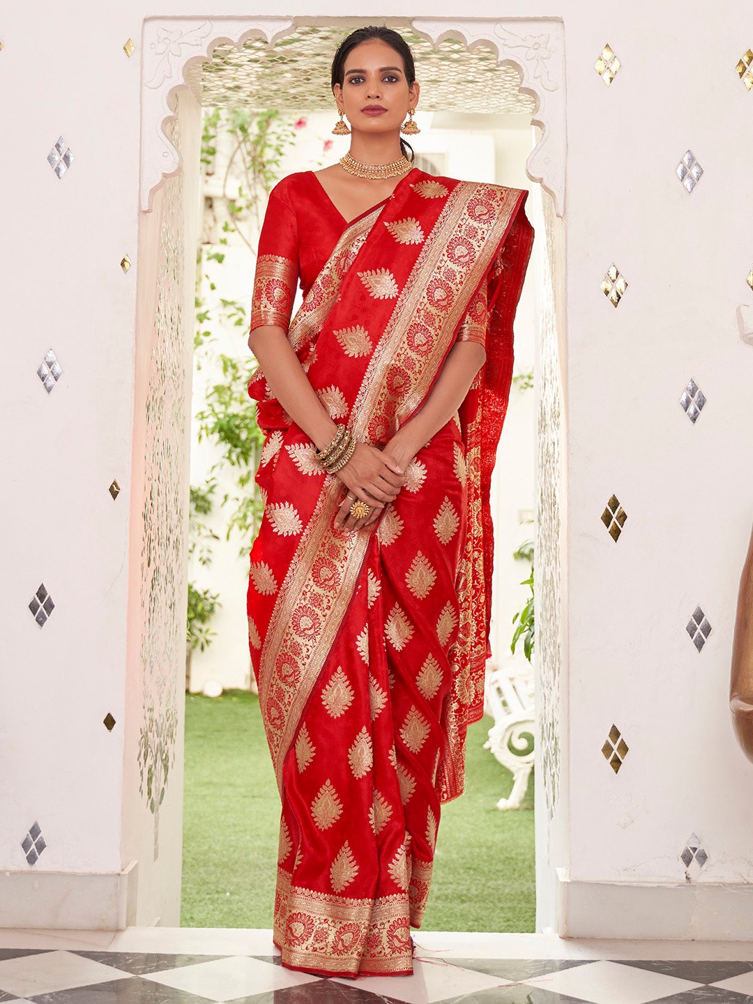 Get the best haldi saree