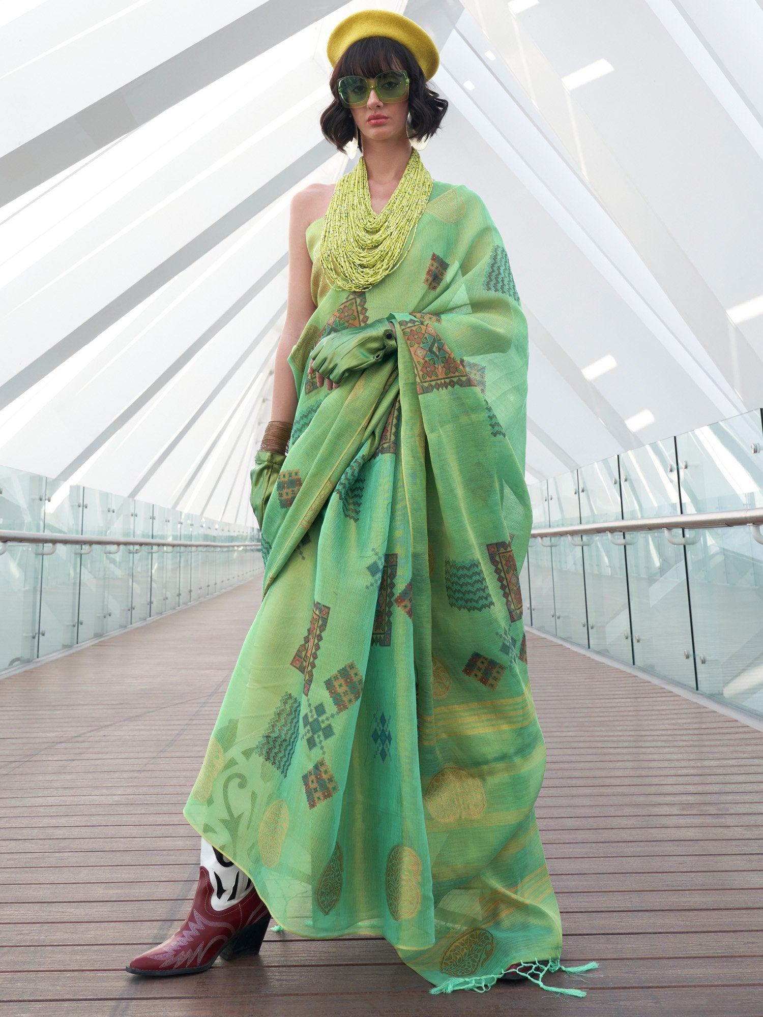 Get the best saree manufacturer