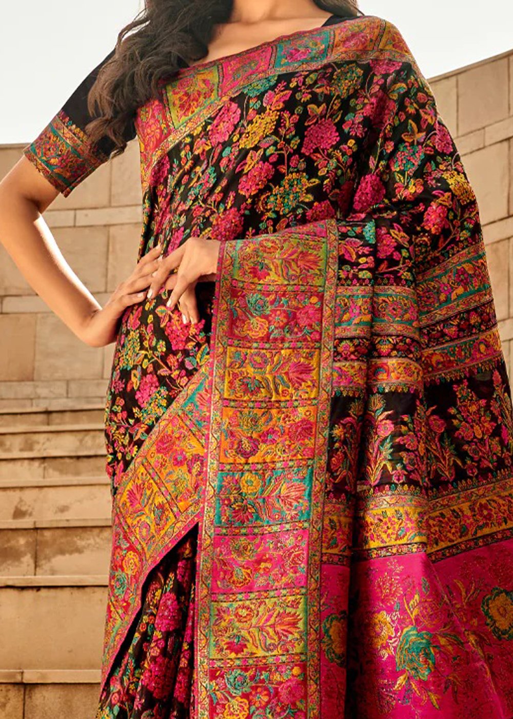 Get the best Kasavu saree online