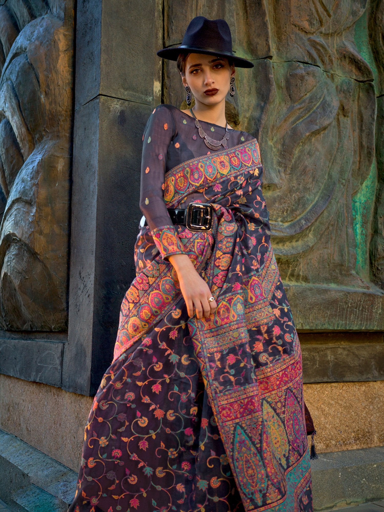 Get the best kalaniketan