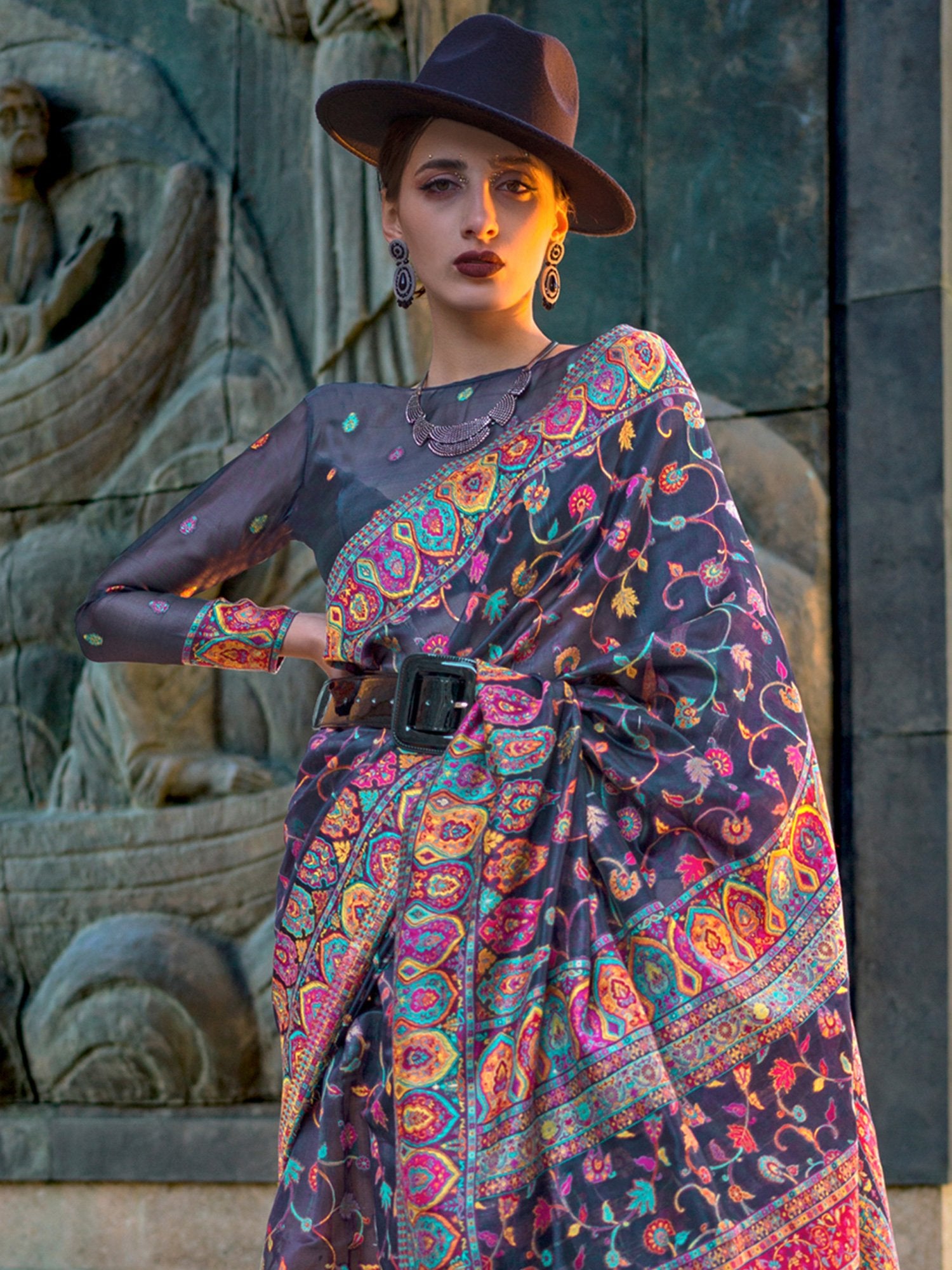 Get the best Meesho online shopping saree