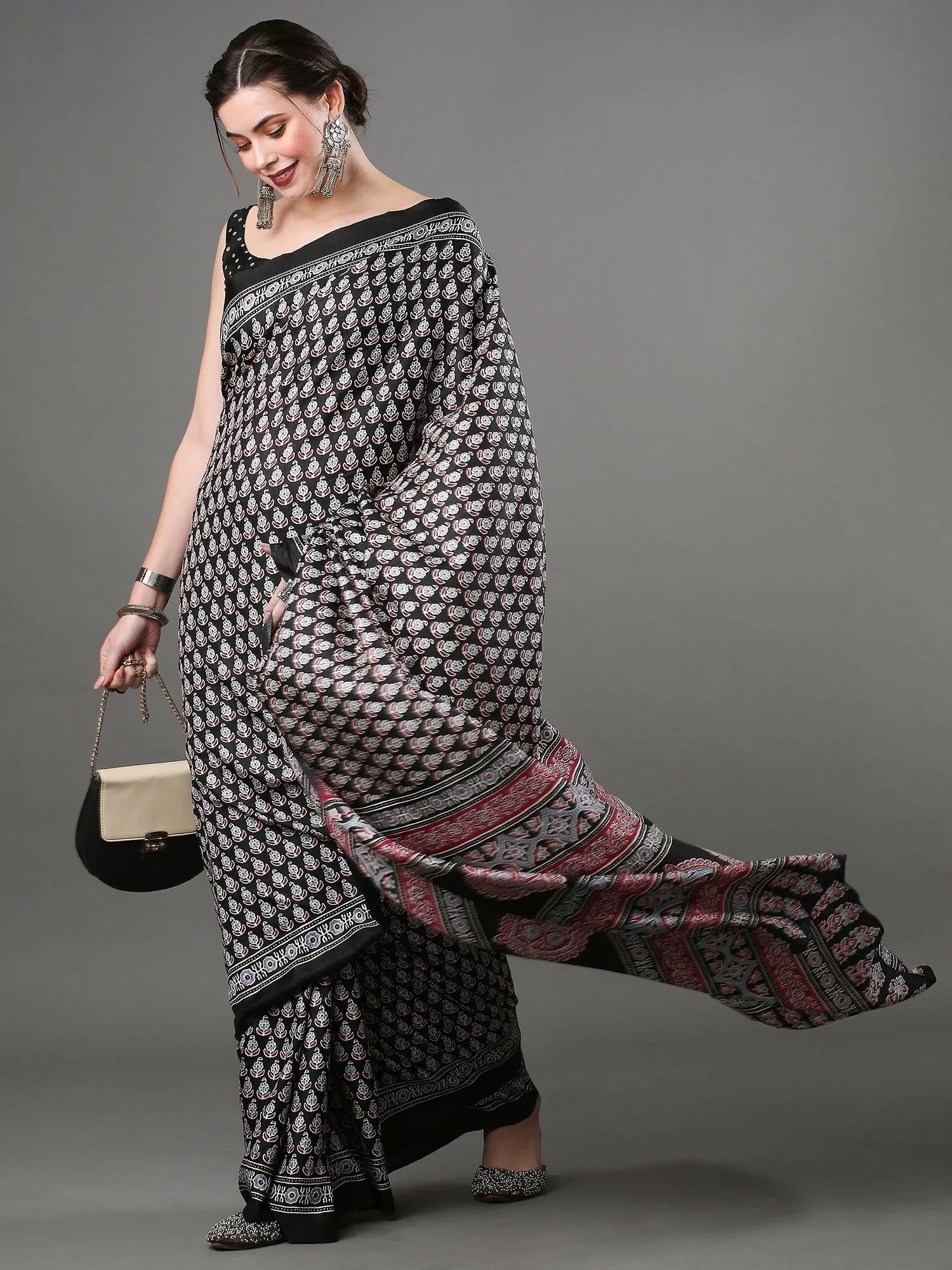 Get the best Banarasi silk saree