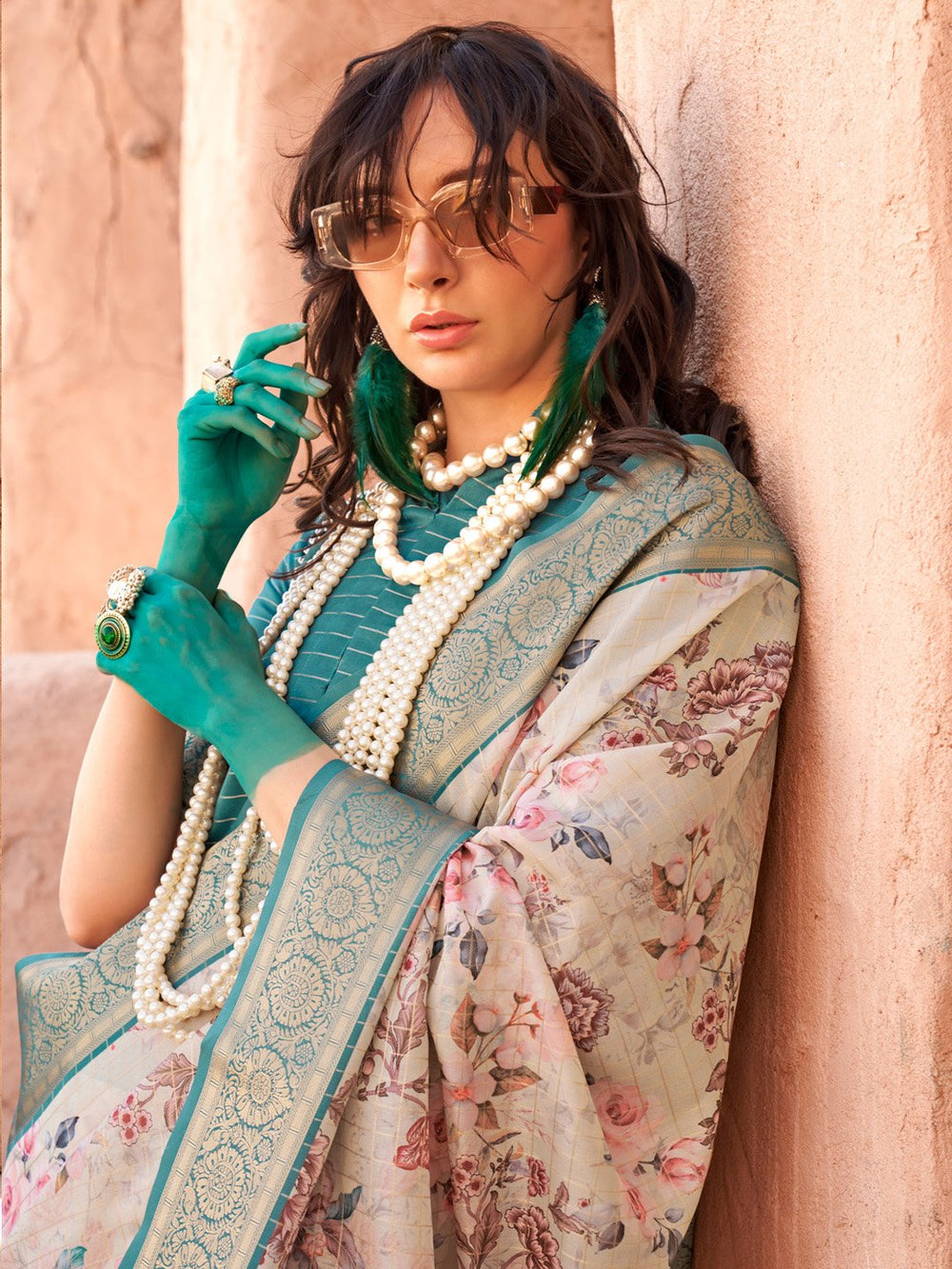 Get the best Kasavu saree online