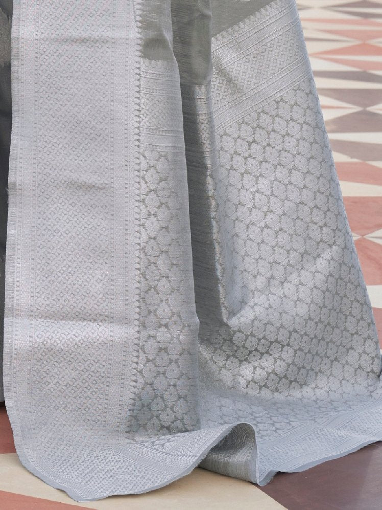 Get the best ready-to-wear saree