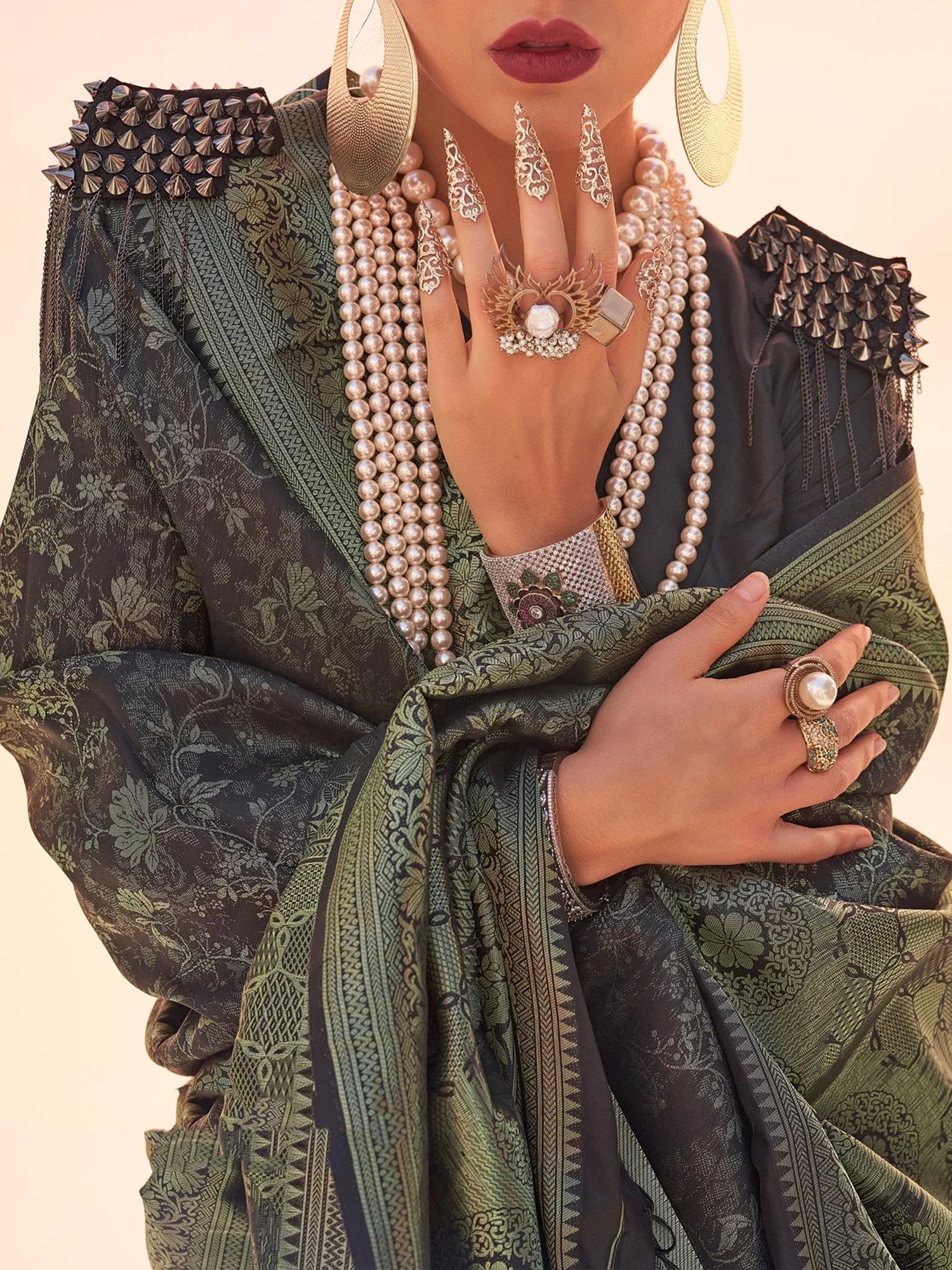 Get the best saree for women