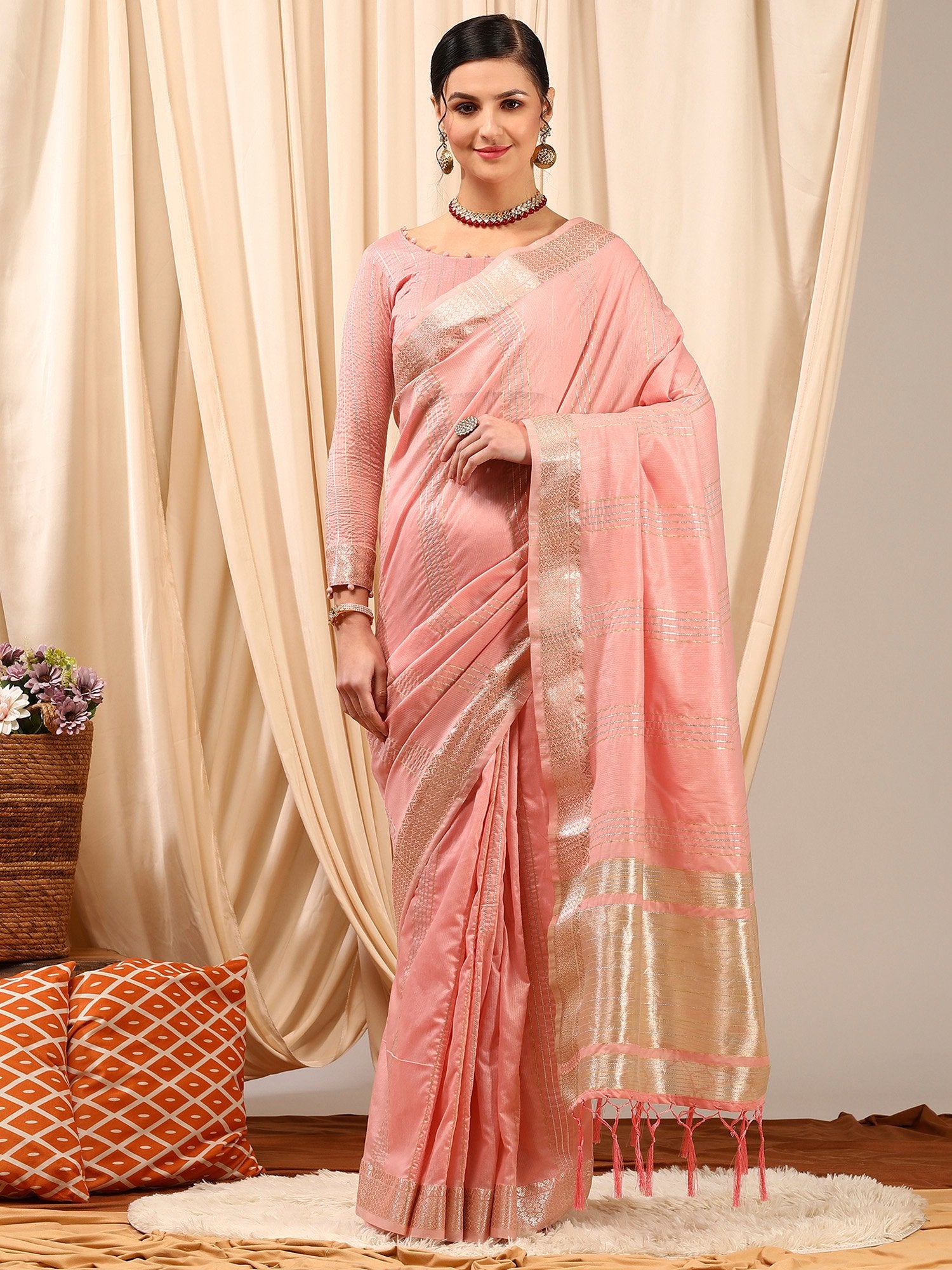 Get the best saree shops in Chandni Chowk