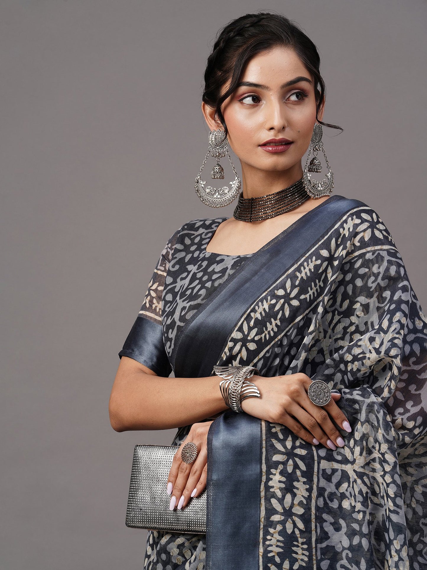 Get the best wedding sarees