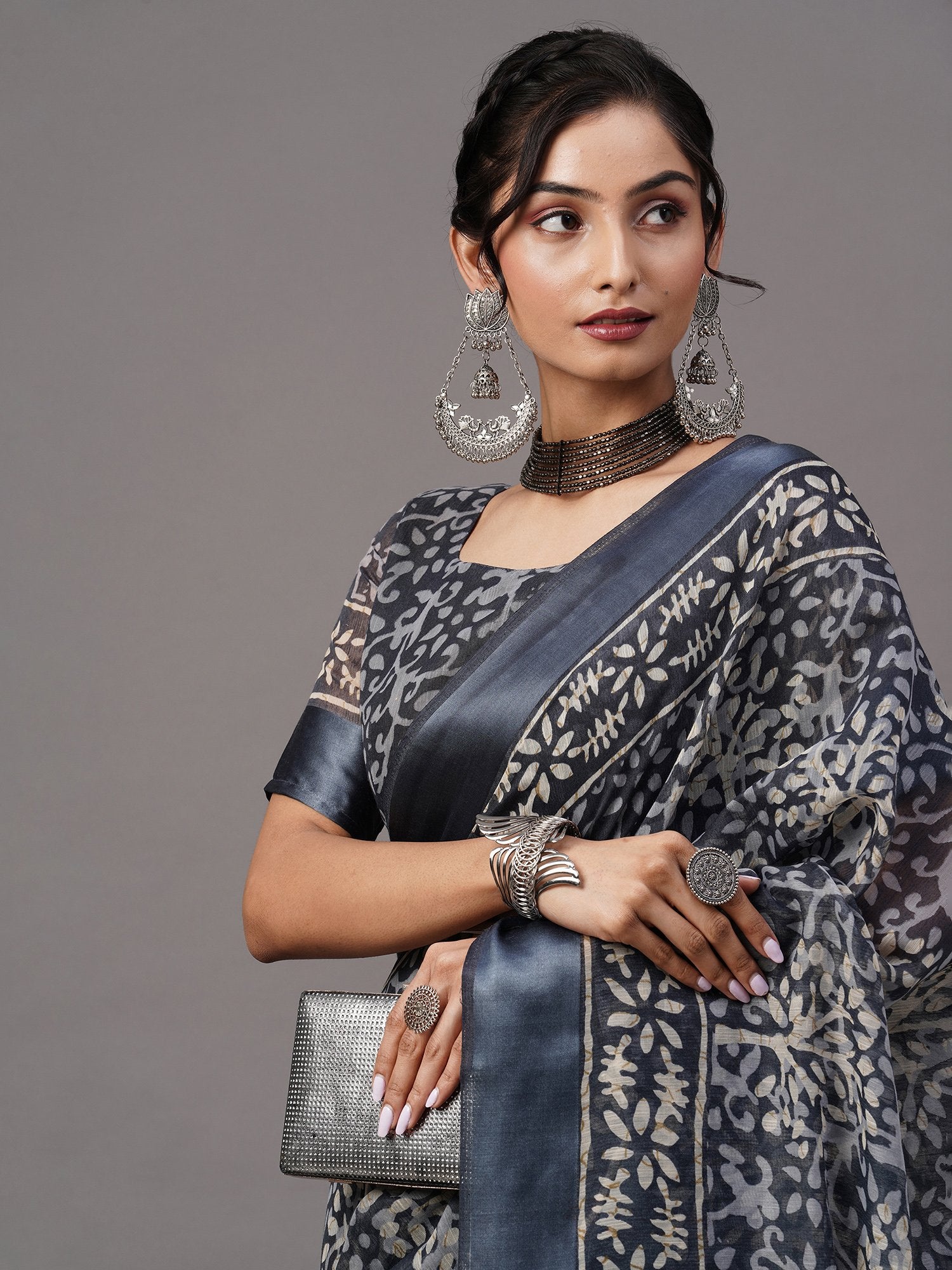 Get the best wedding sarees