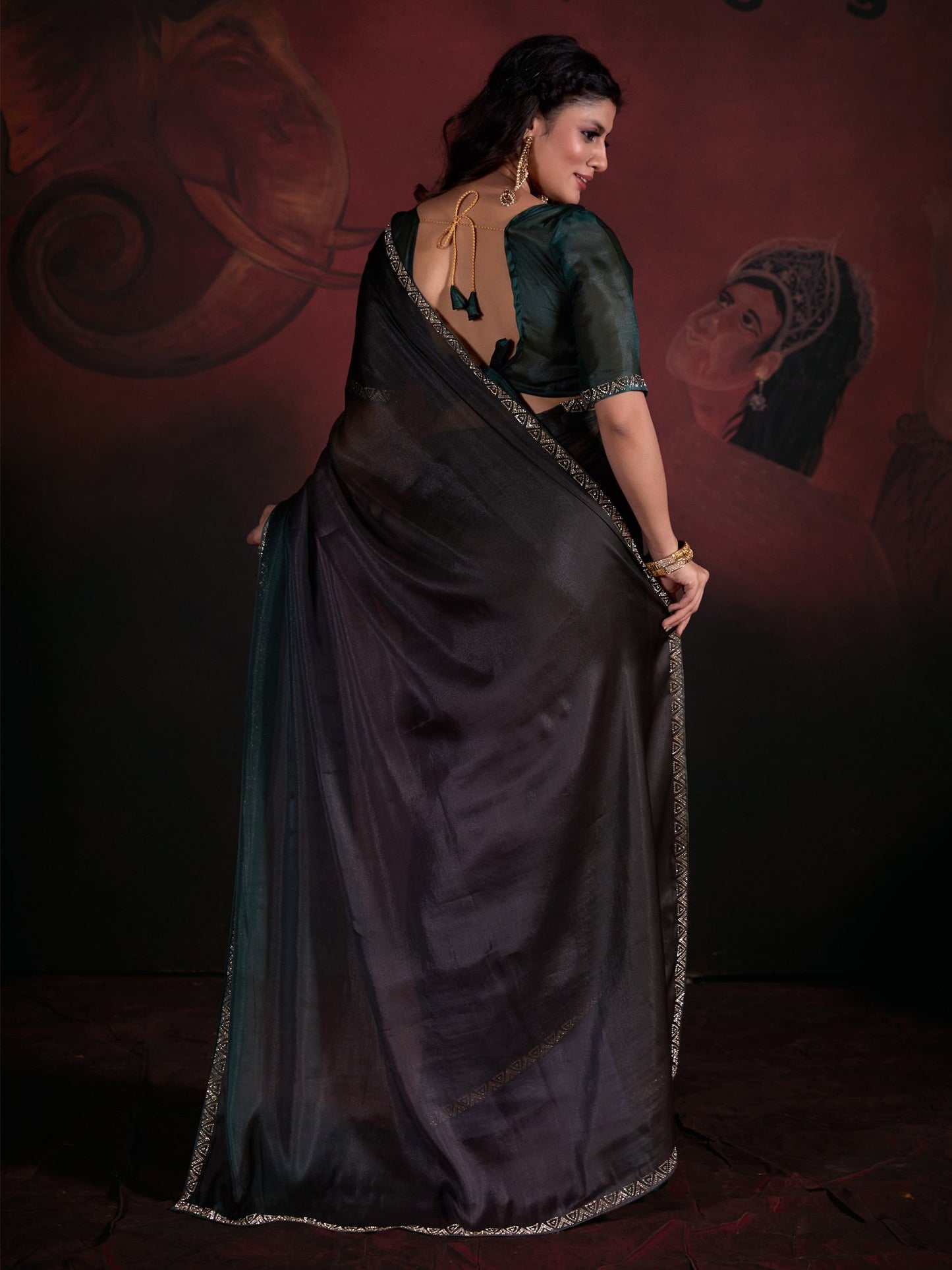 Get the best haldi saree