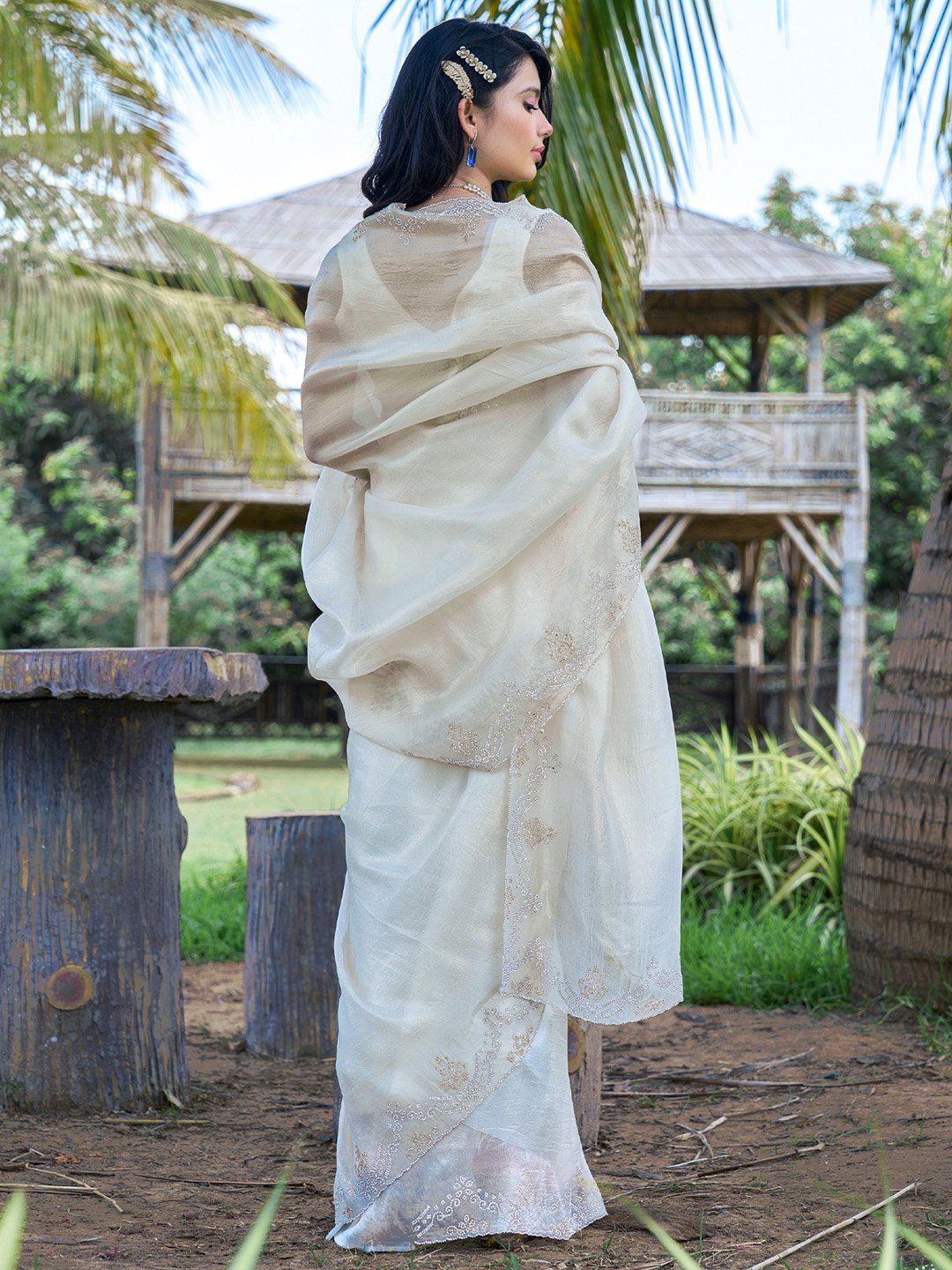 Get the best Dulhan saree