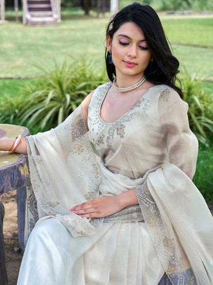 Get the best Banarasi silk saree
