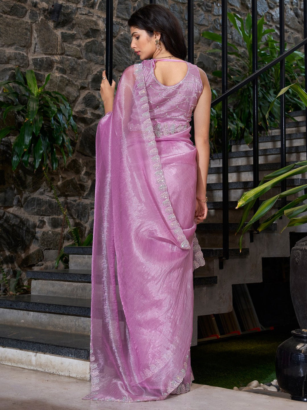 Get the best Kasavu saree online