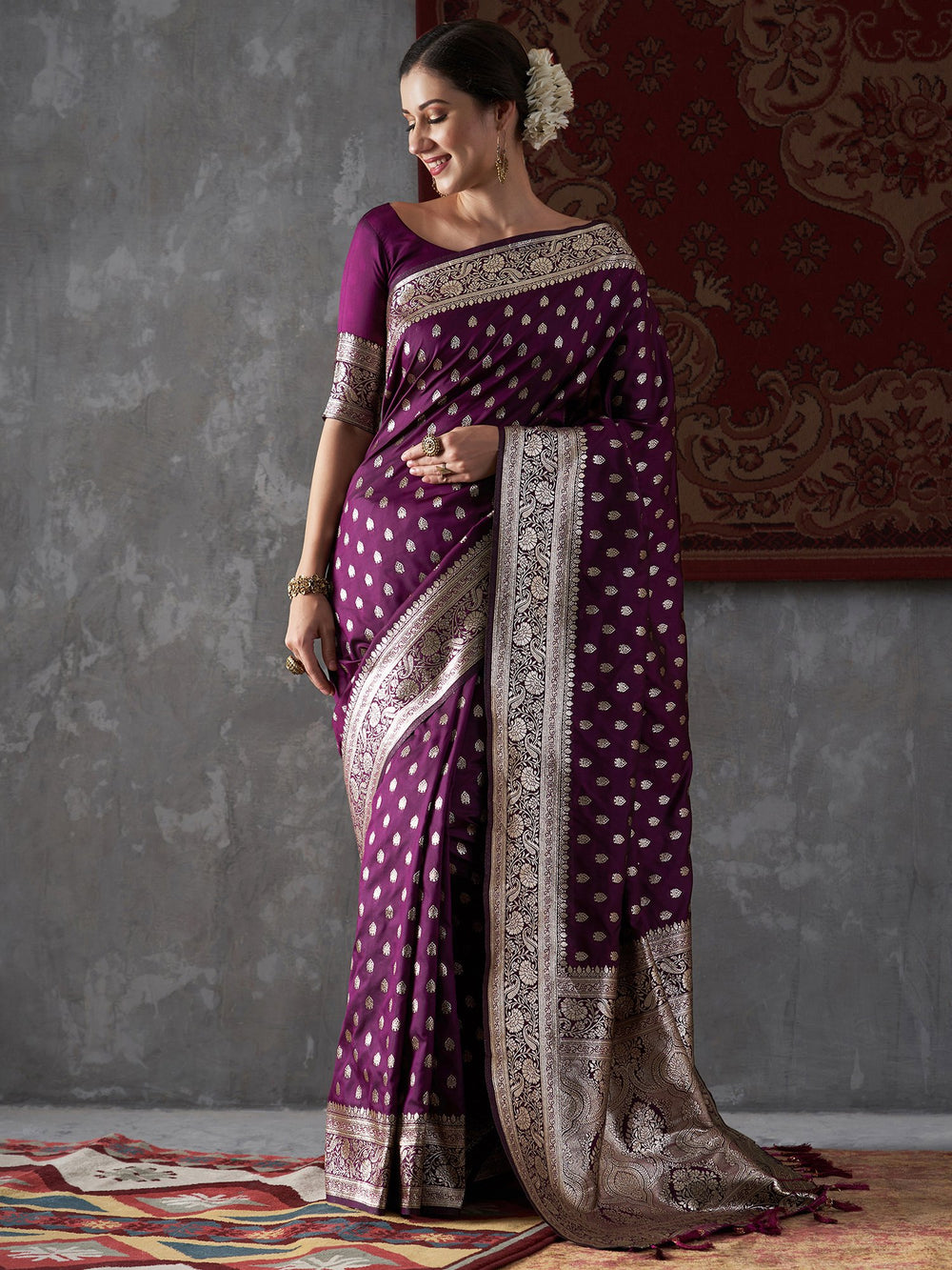 Get the best saree manufacturer