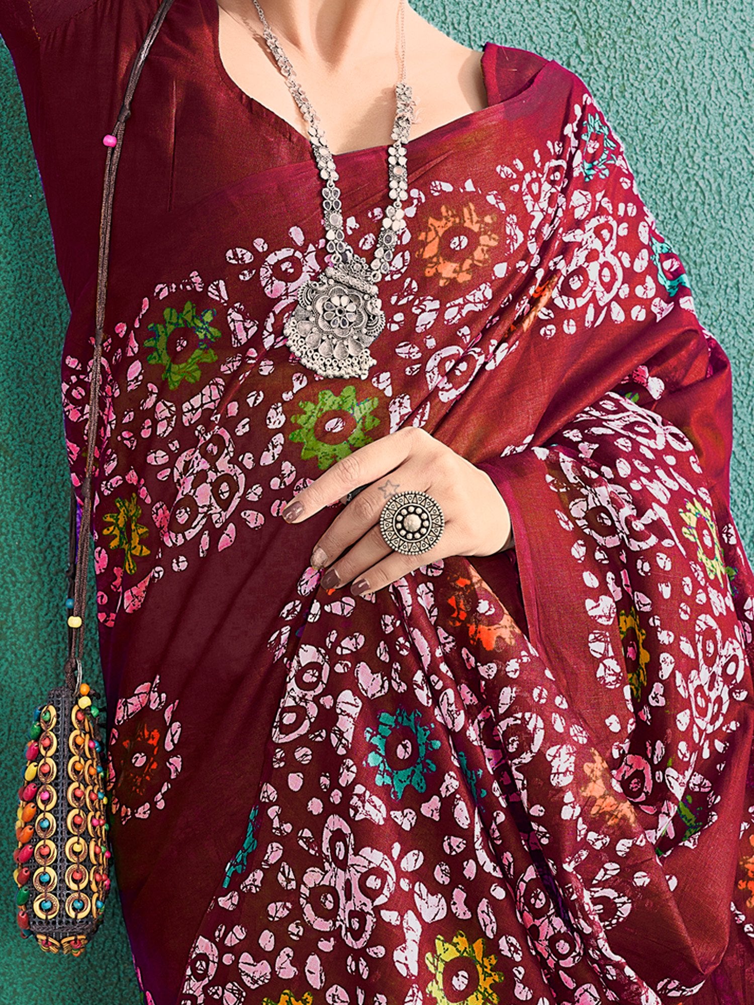 Get the best latest saree design