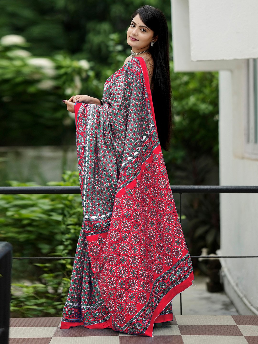 Get the best Pothys silk sarees Bengaluru