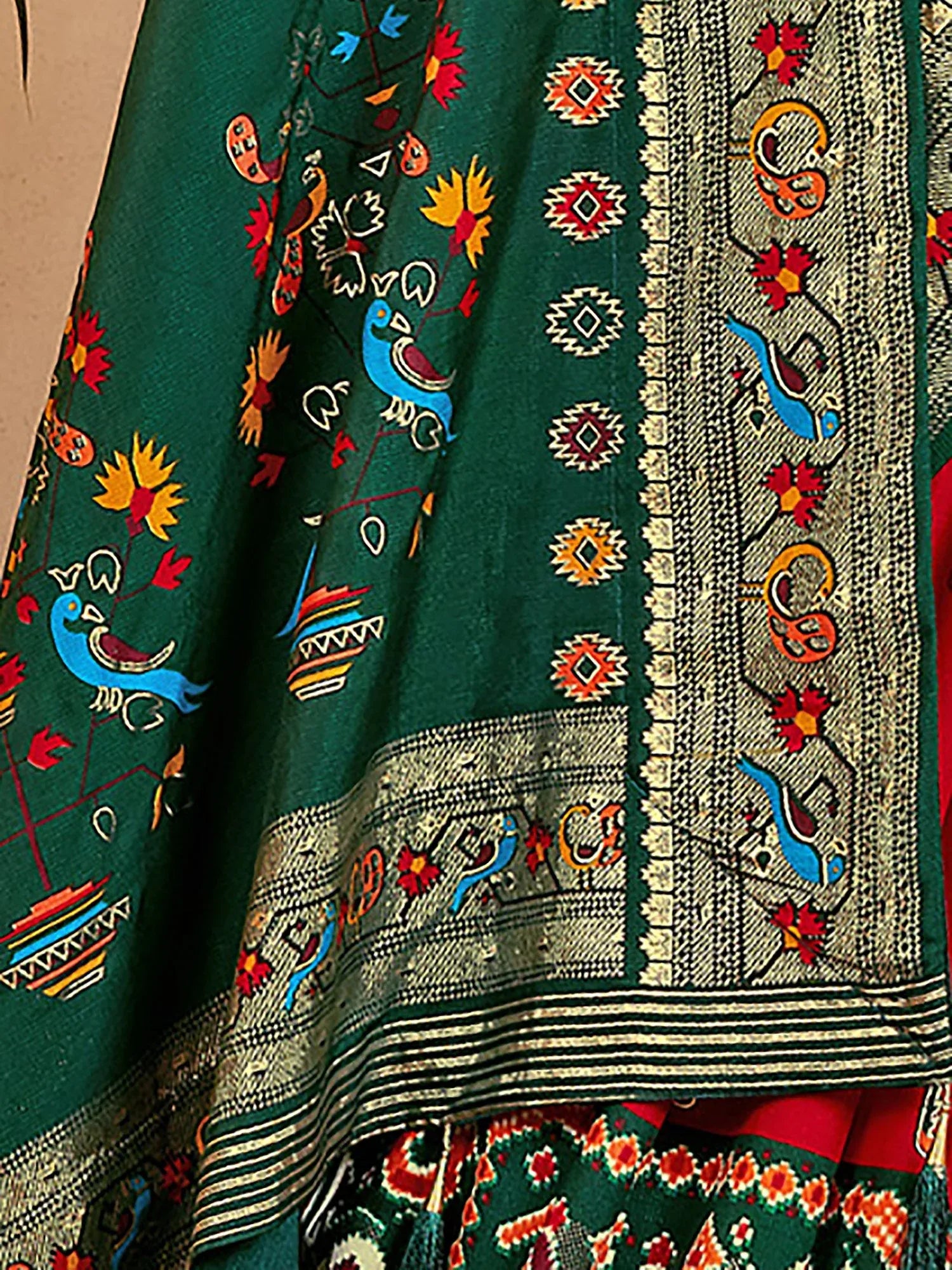 Get the best designer saree