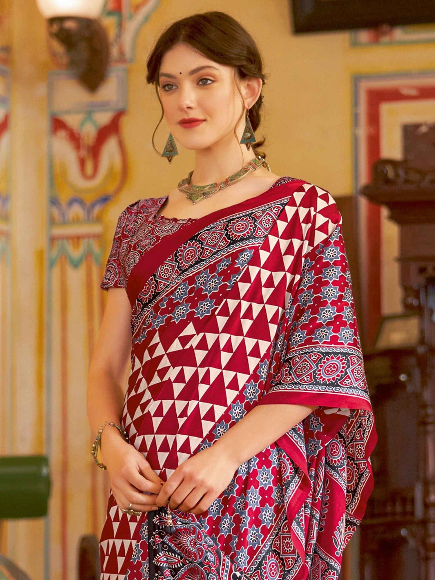 Get the best Mysore silk sarees