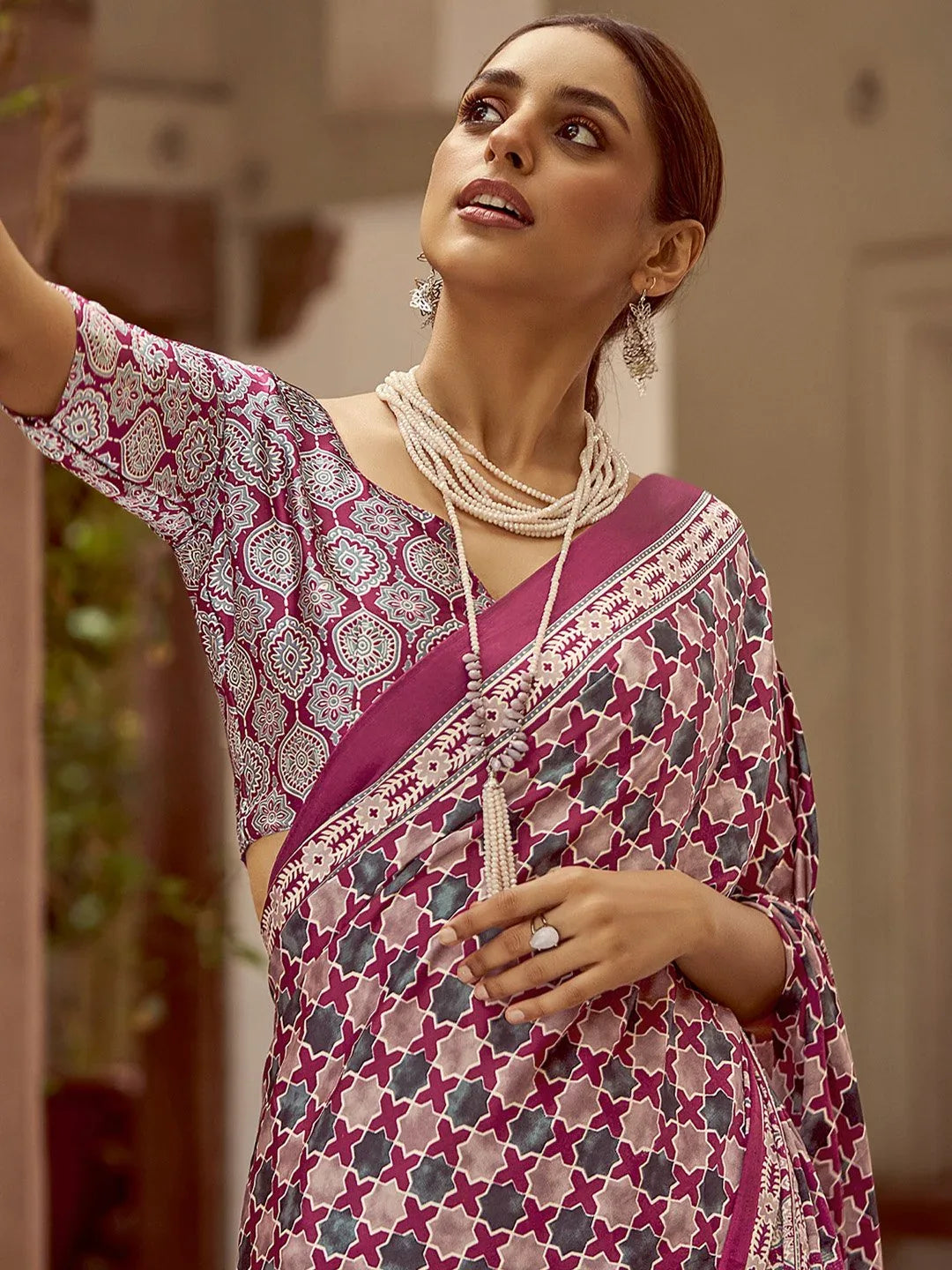 Get the best ready-to-wear saree