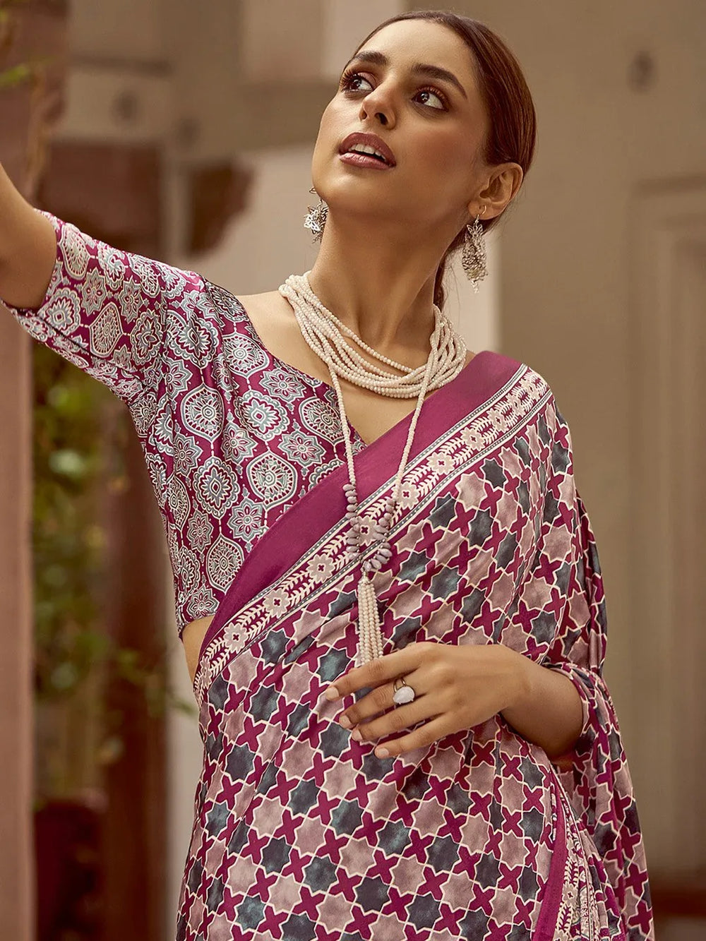 Get the best ready-to-wear saree