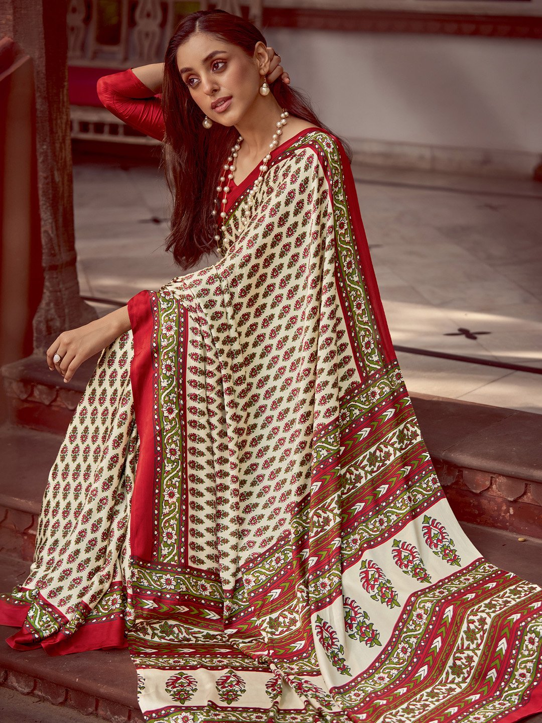 Get the best saree manufacturer