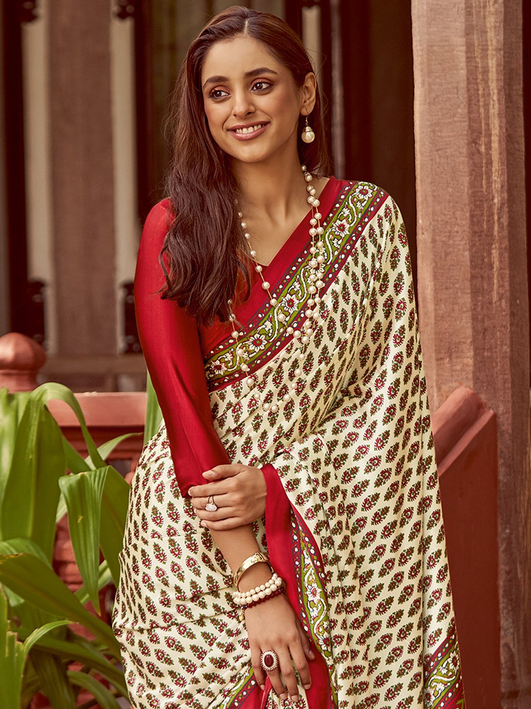 Get the best wedding sarees