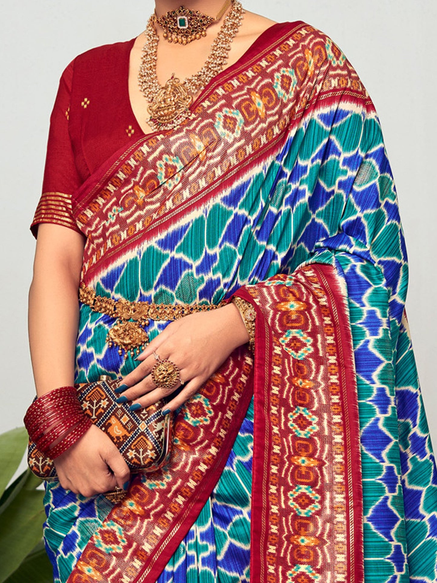 Get the best Mysore silk sarees