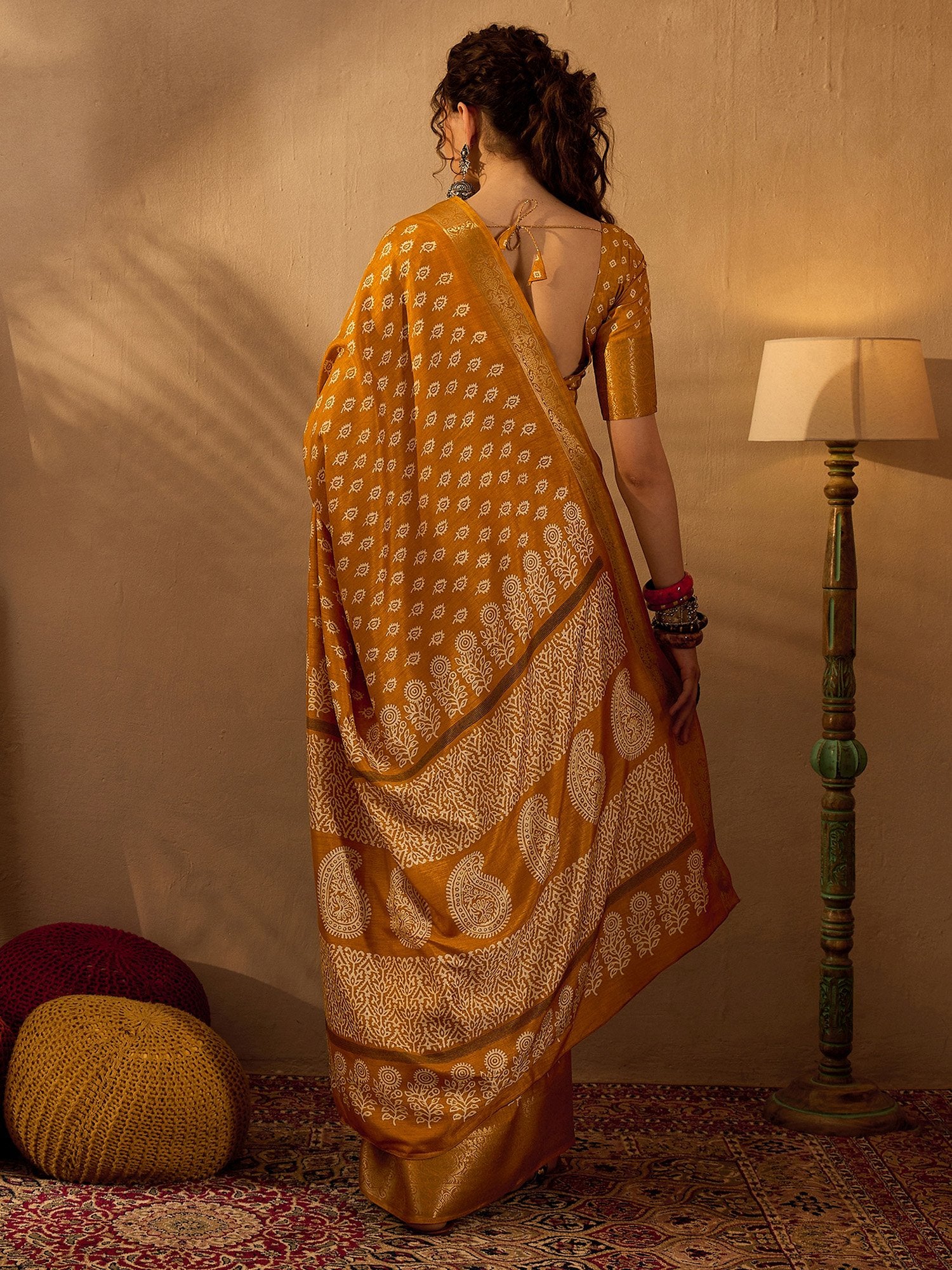 Get the best partywear saree