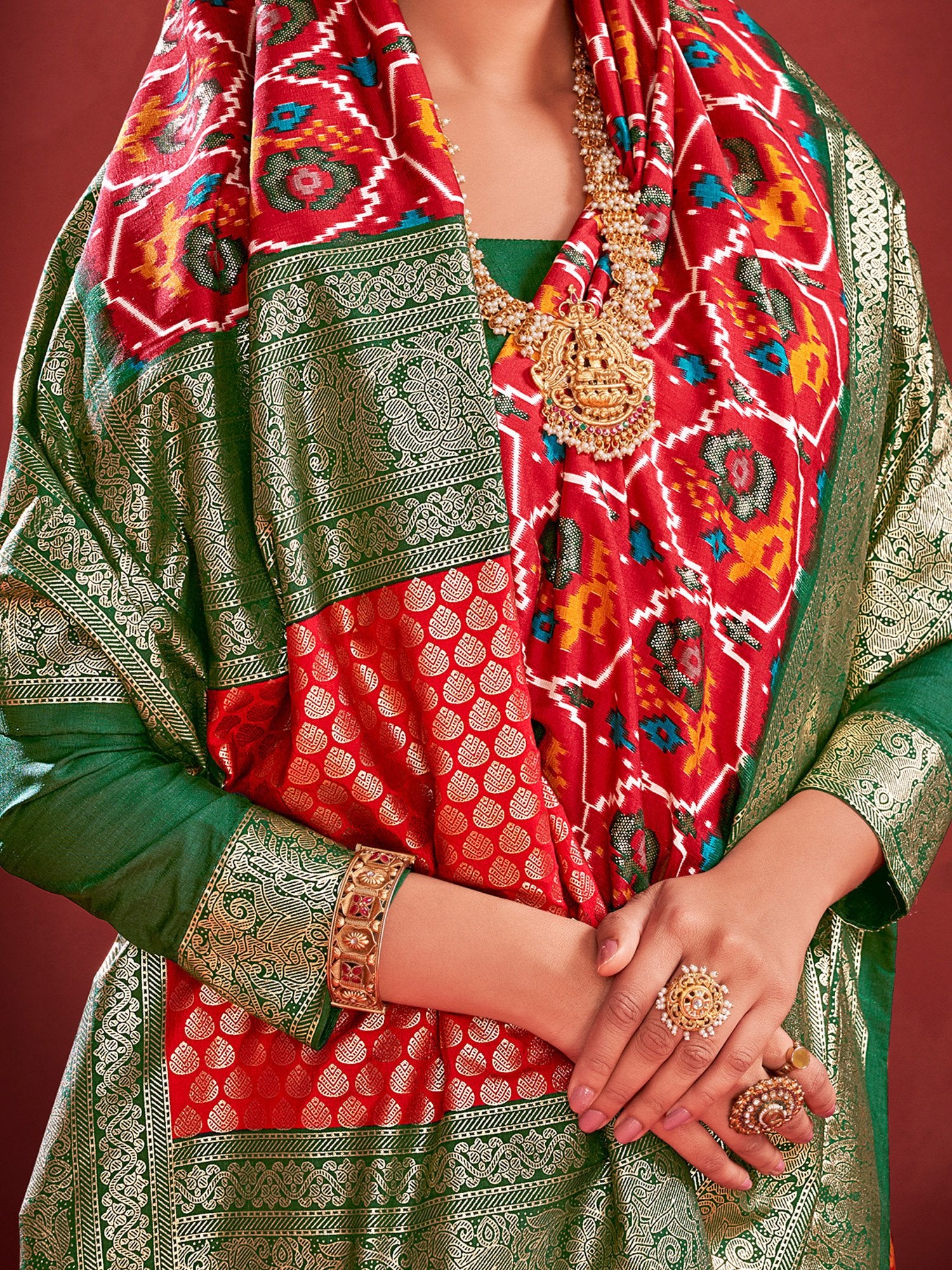 Get the best ready-to-wear saree