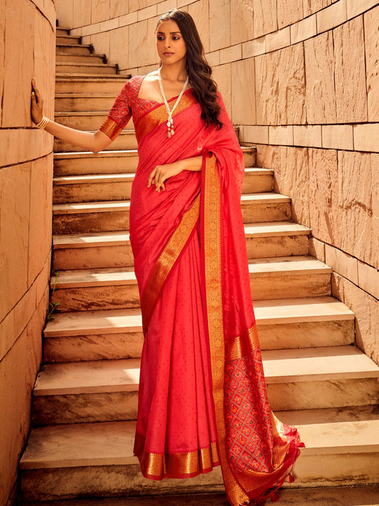 Get the best partywear saree