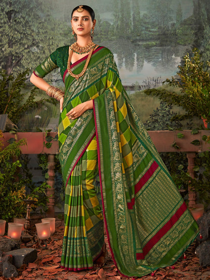 Get the best Banarasi silk saree